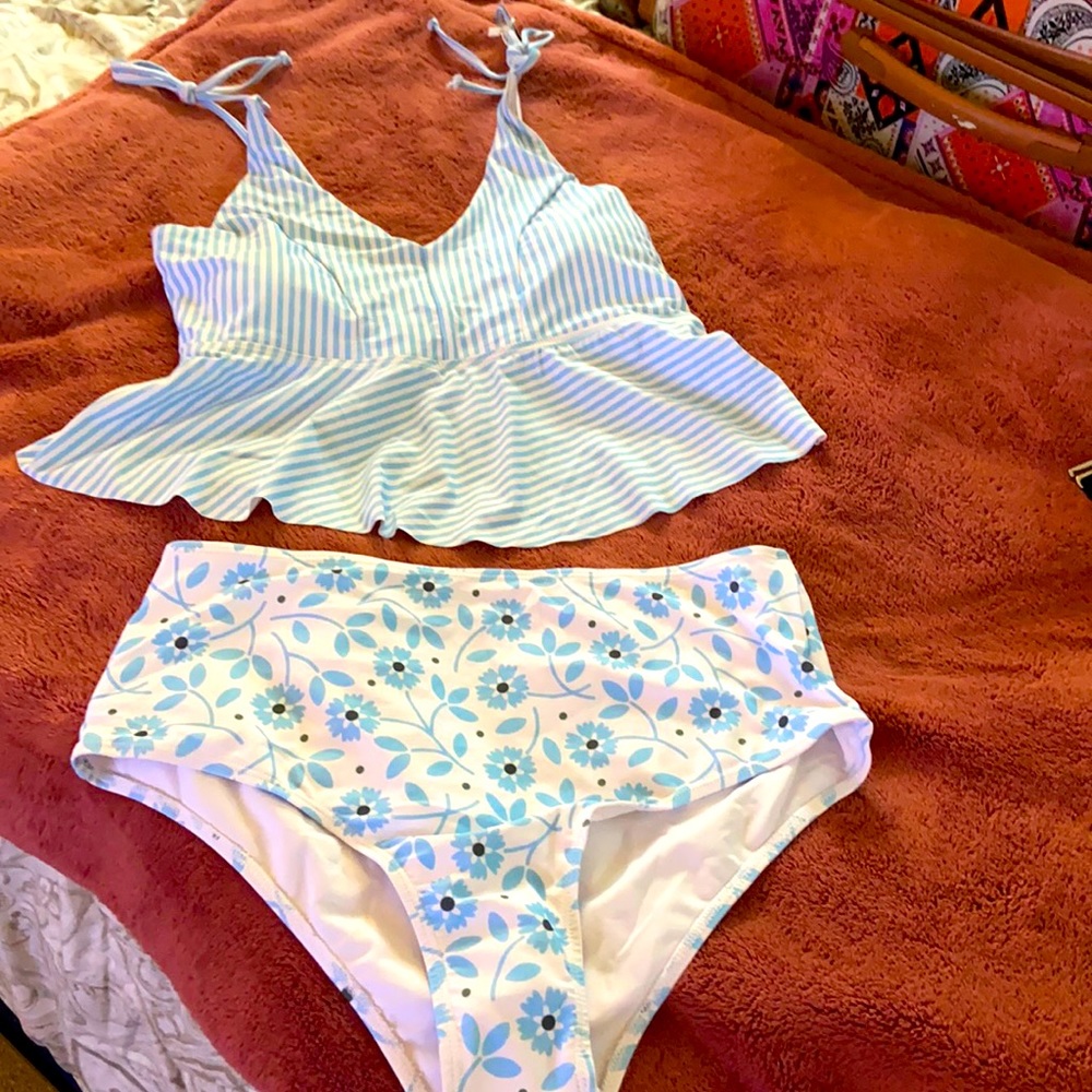 Brand new with tags beachsissi two piece, XL